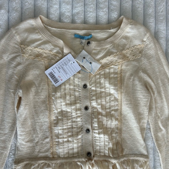 Ivory Cardigan Anthropologie - Picture 4 of 10